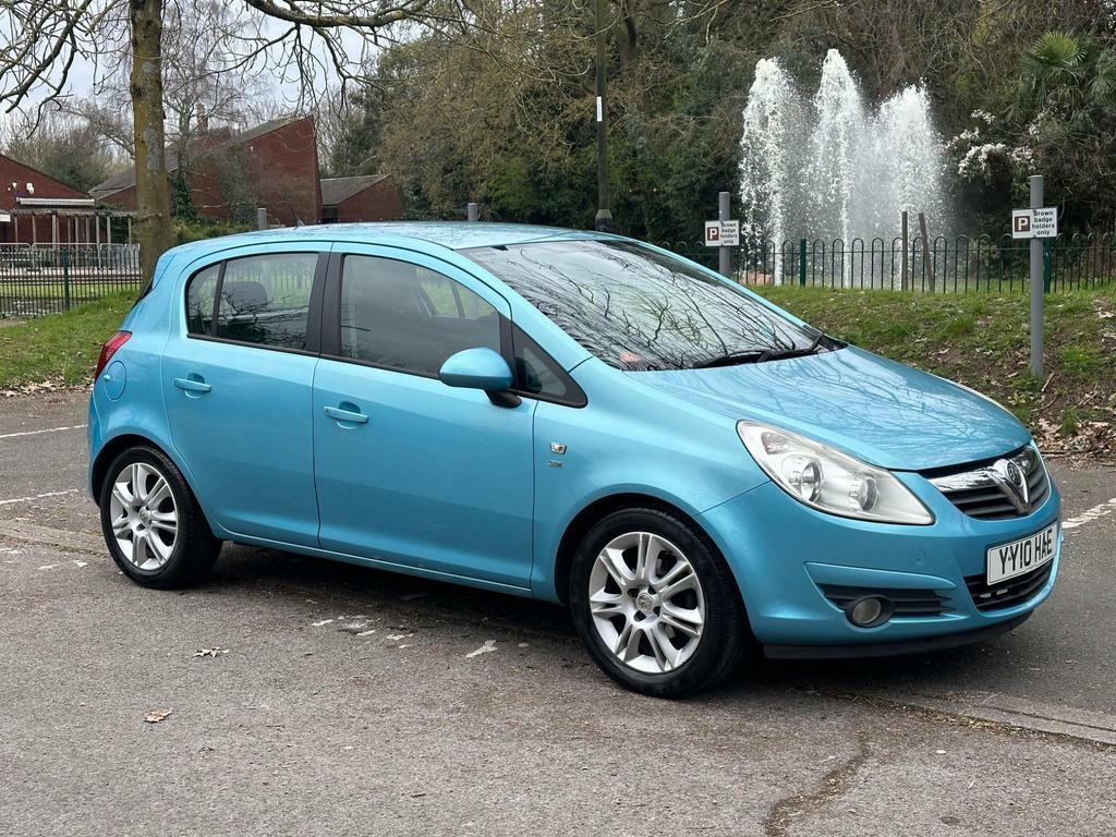 Compare Vauxhall Corsa 1.4I 16V Se YY10HAE Blue