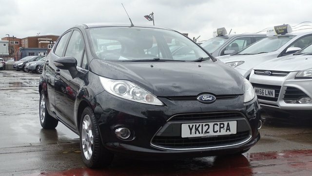 Compare Ford Fiesta 1.2 Zetec 81 Bhp 1 Previous Owner YK12CPA Black