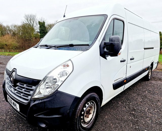 Compare Renault Master 2.3 Lml35 Business Energy Dci Sr Pv 135 Bhp MD66MHL White
