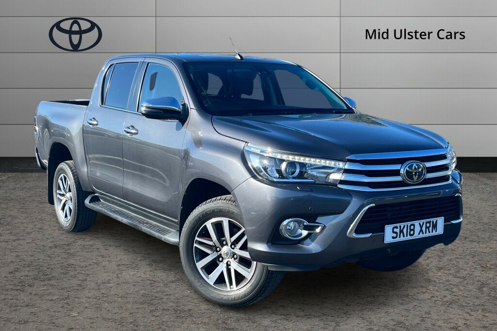 Compare Toyota HILUX 2.4 D-4d Invincible X 4Wd Euro 6 Ss Tss, 3 SK18XRM Grey