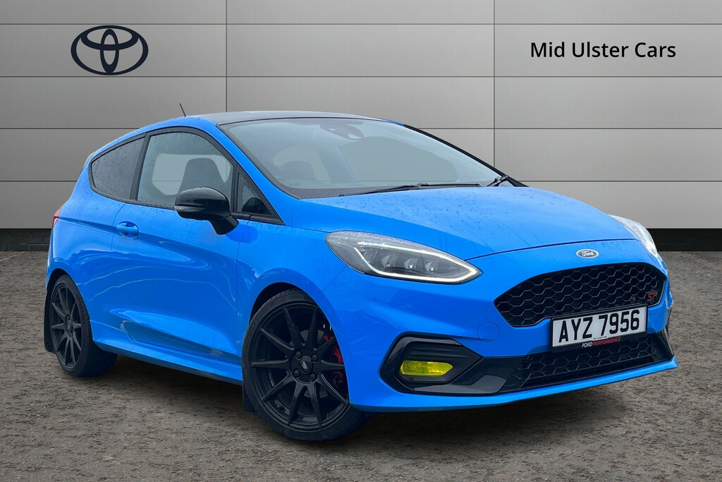 Compare Ford Fiesta 1.5T Ecoboost St Edition Euro 6 Ss AYZ7956 Blue