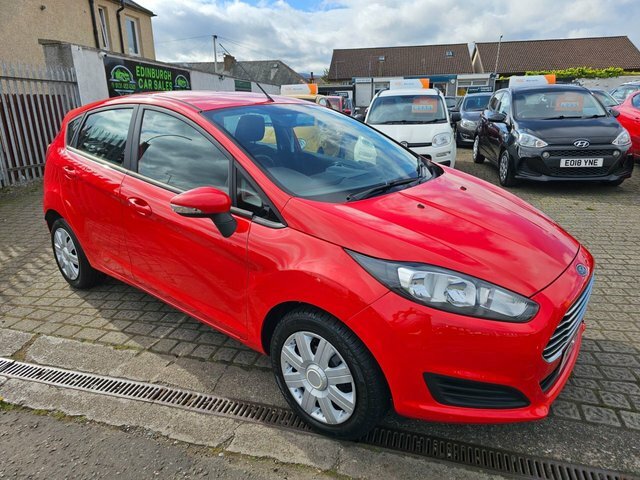 Compare Ford Fiesta 1.2 Style 59 NL13BZB Red