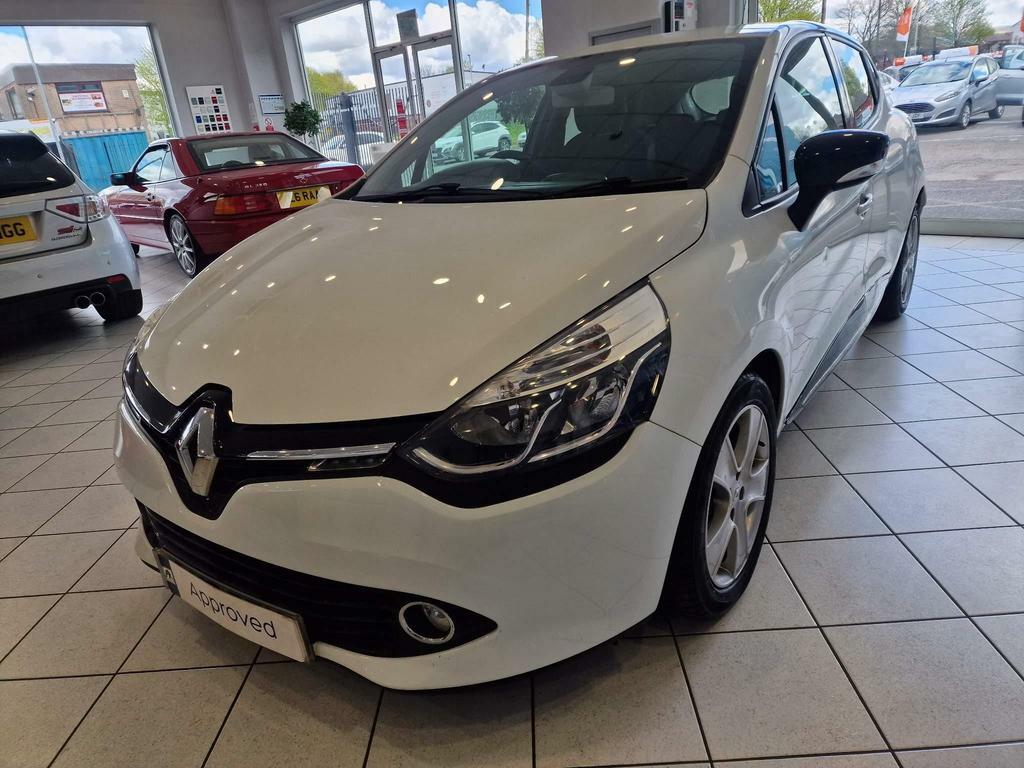 Compare Renault Clio 0.9 Tce Dynamique Medianav Euro 5 Ss  White
