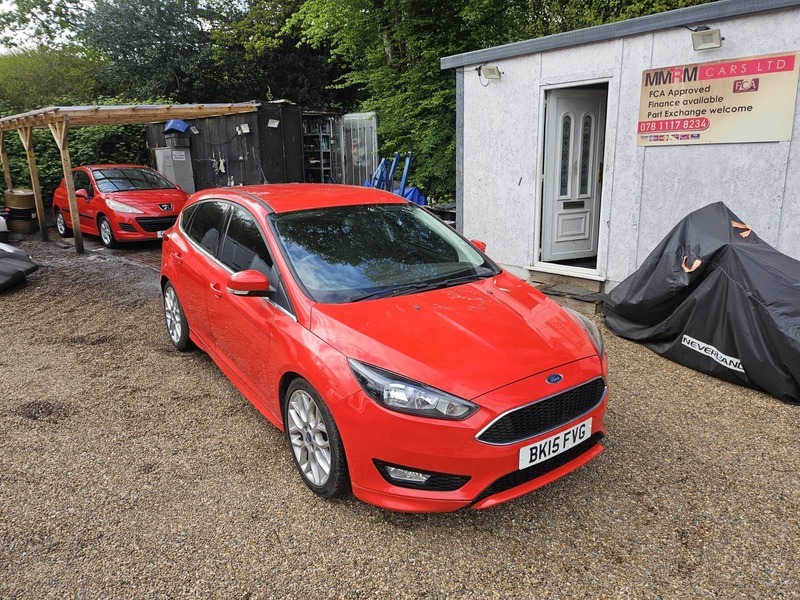 Compare Ford Focus Zetec S BK15FVG Red