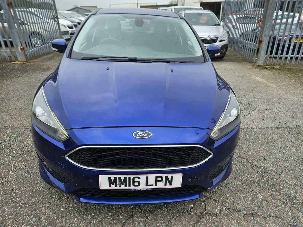 Compare Ford Focus 1.5T Ecoboost Zetec S Euro 6 Ss MM16LPN Blue
