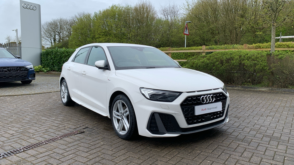 Compare Audi A1 S Line 30 Tfsi 116 Ps 6-Speed WT69SWF White