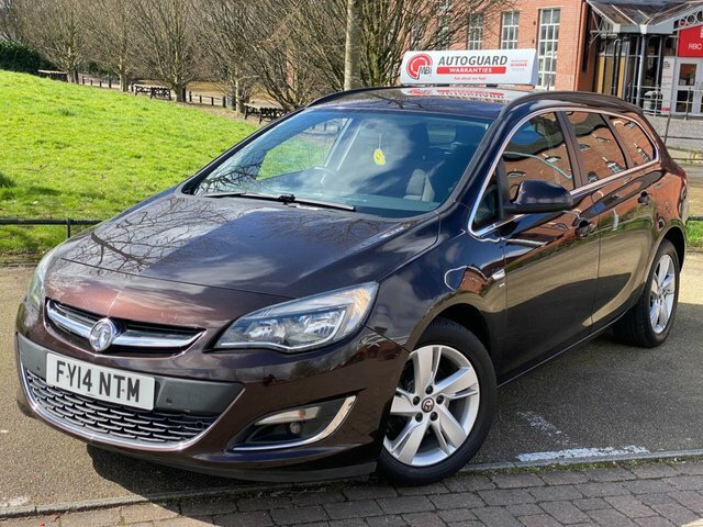 Compare Vauxhall Astra 2.0 Sri Cdti Ss FY14NTM Brown