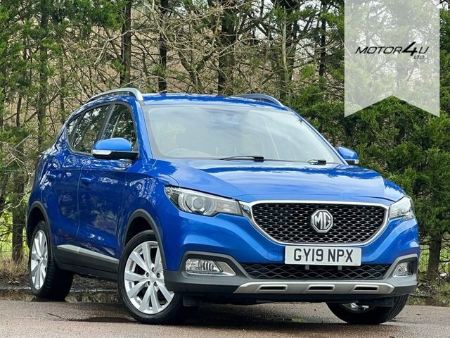 Compare MG ZS 1.5 Excite 105 Bhp GY19NPX Blue