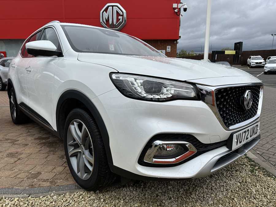 Compare MG HS T-gdi 16.6 Kwh Excite Suv VU72UKD White
