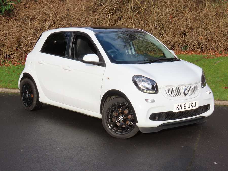 Compare Smart Forfour Edition White Hatchback KN16JKU White