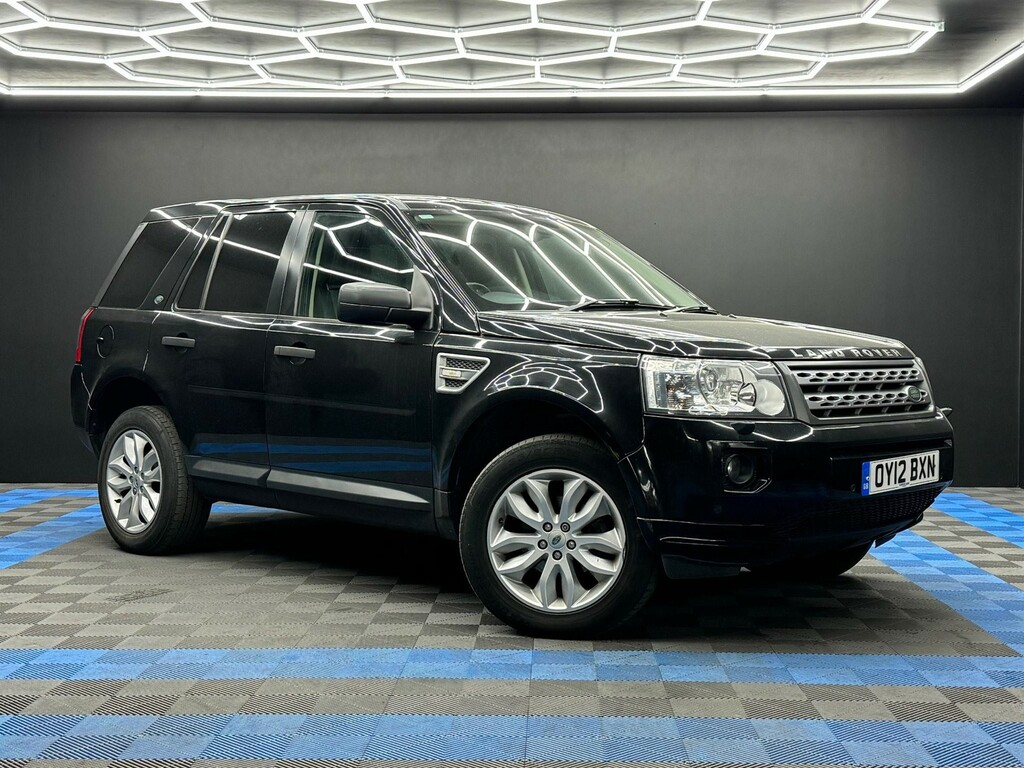 Compare Land Rover Freelander 2 2.2 Td4 Xs 4Wd Euro 5 Ss OY12BXN Black