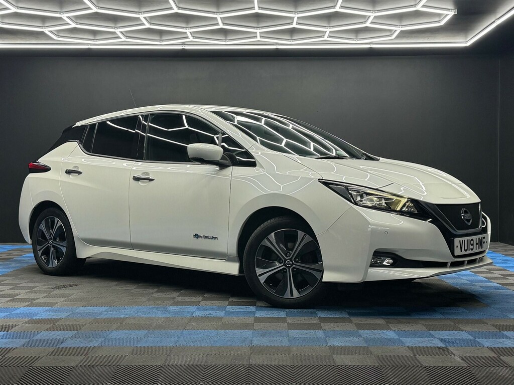 Compare Nissan Leaf Tekna VU19HWF White