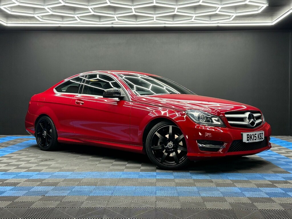 Compare Mercedes-Benz C Class 2.1 Cdi Amg Sport Edition G-tronic Euro 5 Ss 2 BK15KBZ Red
