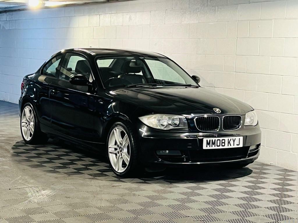 BMW 1 Series Se Black #1