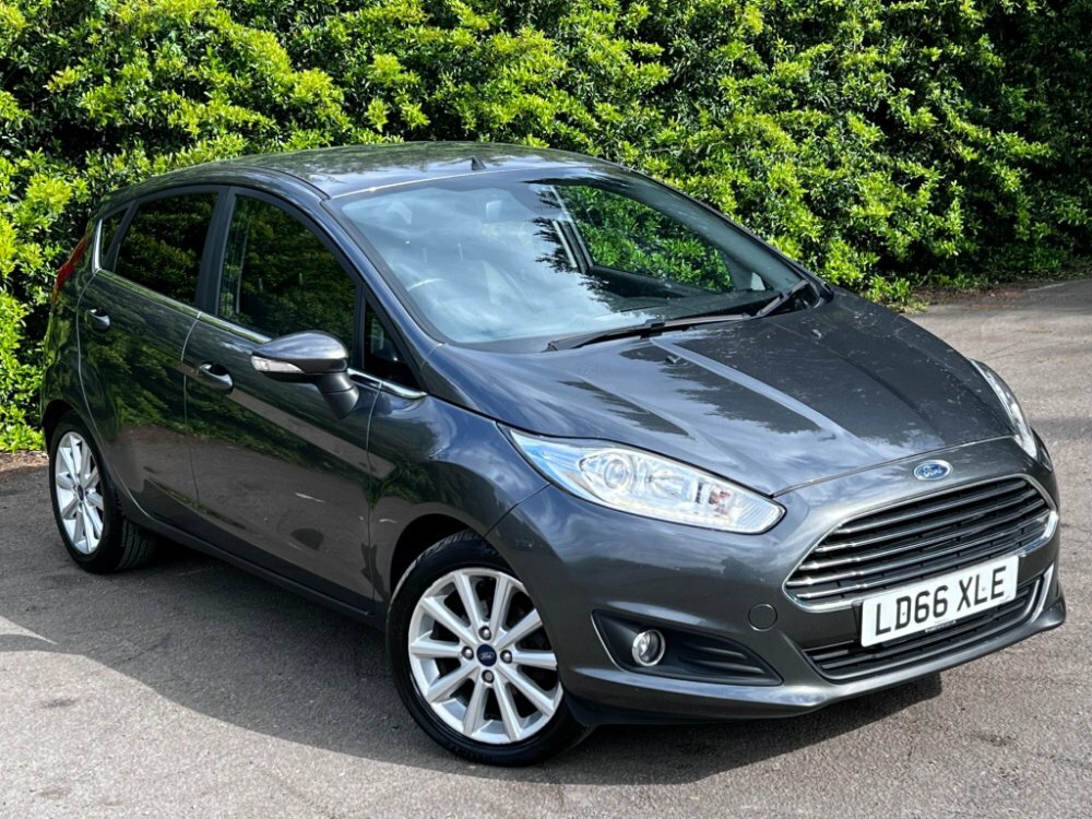 Compare Ford Fiesta 1.0T Ecoboost Titanium Euro 6 Ss LD66XLE Grey