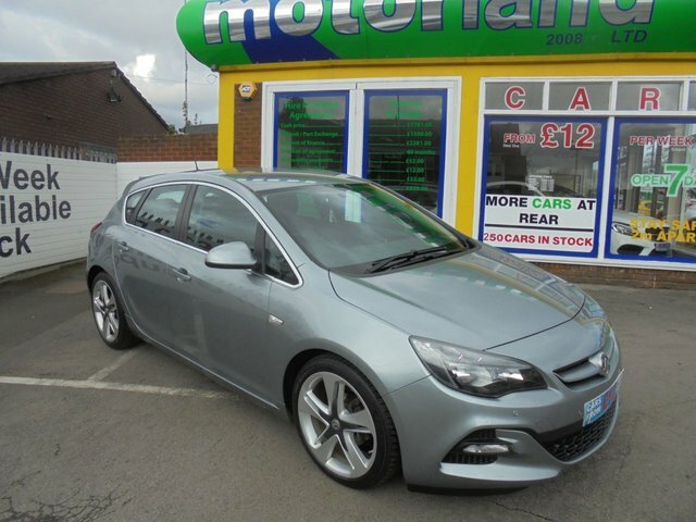 Compare Vauxhall Astra 1.4 Limited Edition 140 Bhp FN64AHC Silver