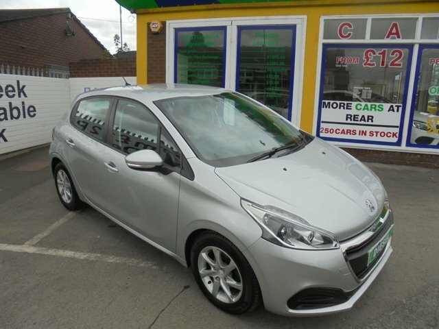 Compare Peugeot 208 1.6 Blue Hdi Active KR65OCX Silver
