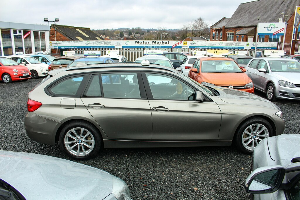 BMW 3 Series 318D Se Touring Silver #1