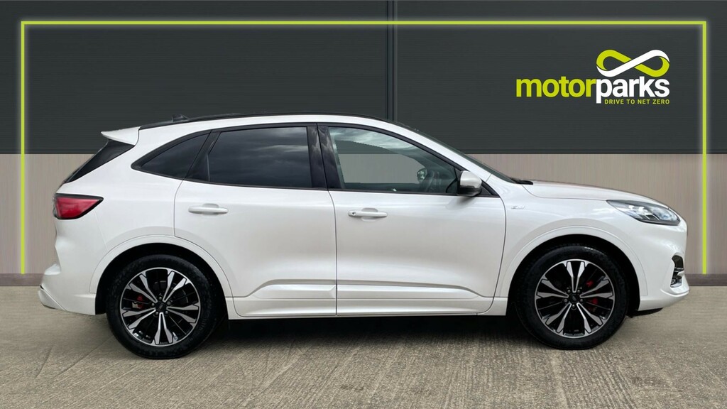 Compare Ford Kuga St-line X Edition YR21RVK White