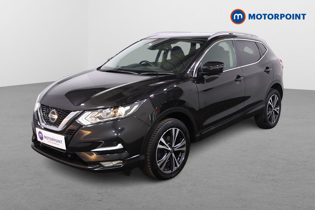 Compare Nissan Qashqai 1.3 Dig-t N-connecta Glass Roof Pack  Black