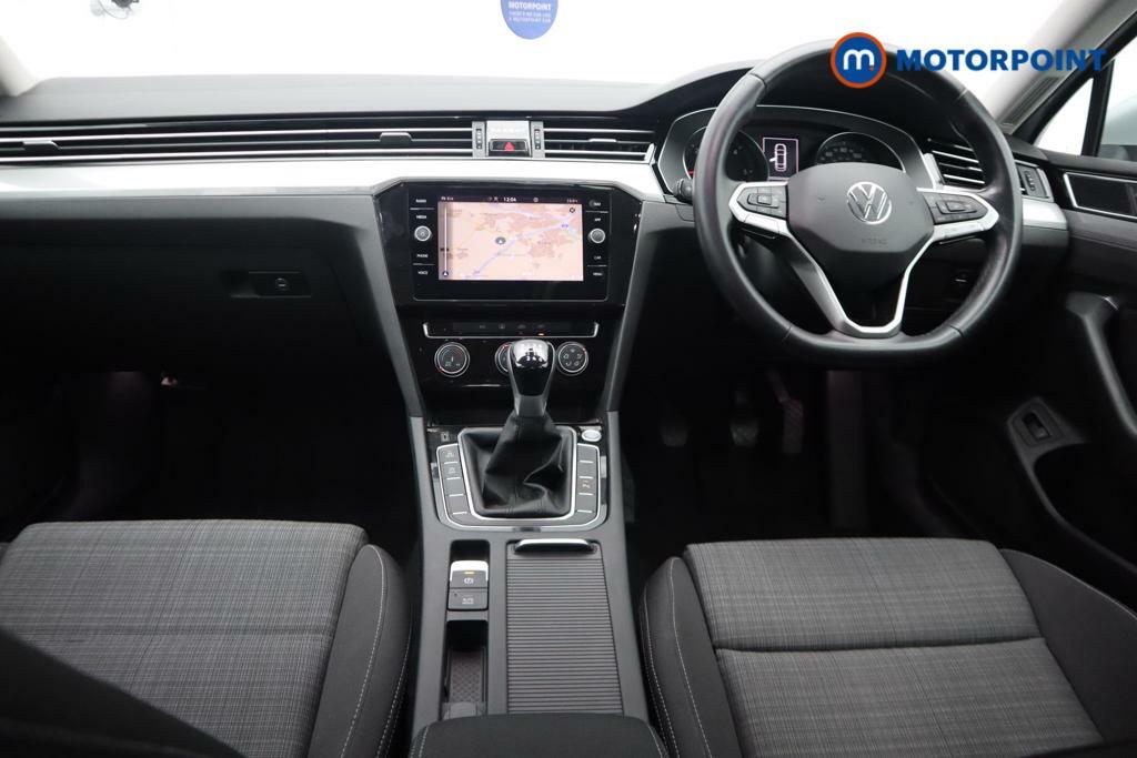 Compare Volkswagen Passat 2.0 Tdi Evo Scr Se Nav  Silver