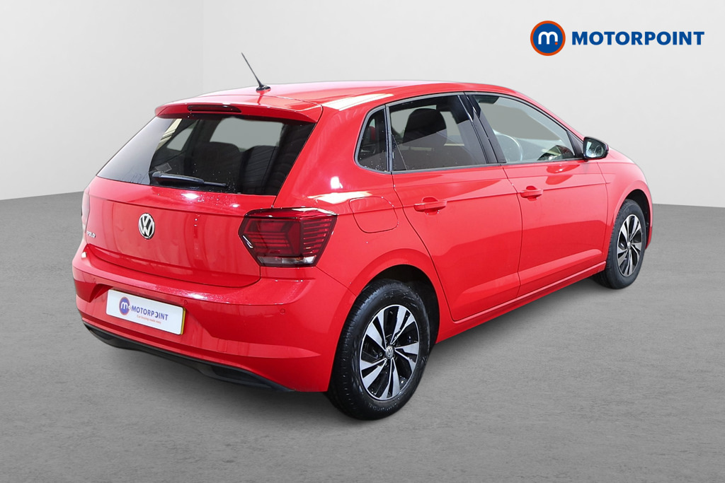 Compare Volkswagen Polo 1.0 Evo 80 Match  Red