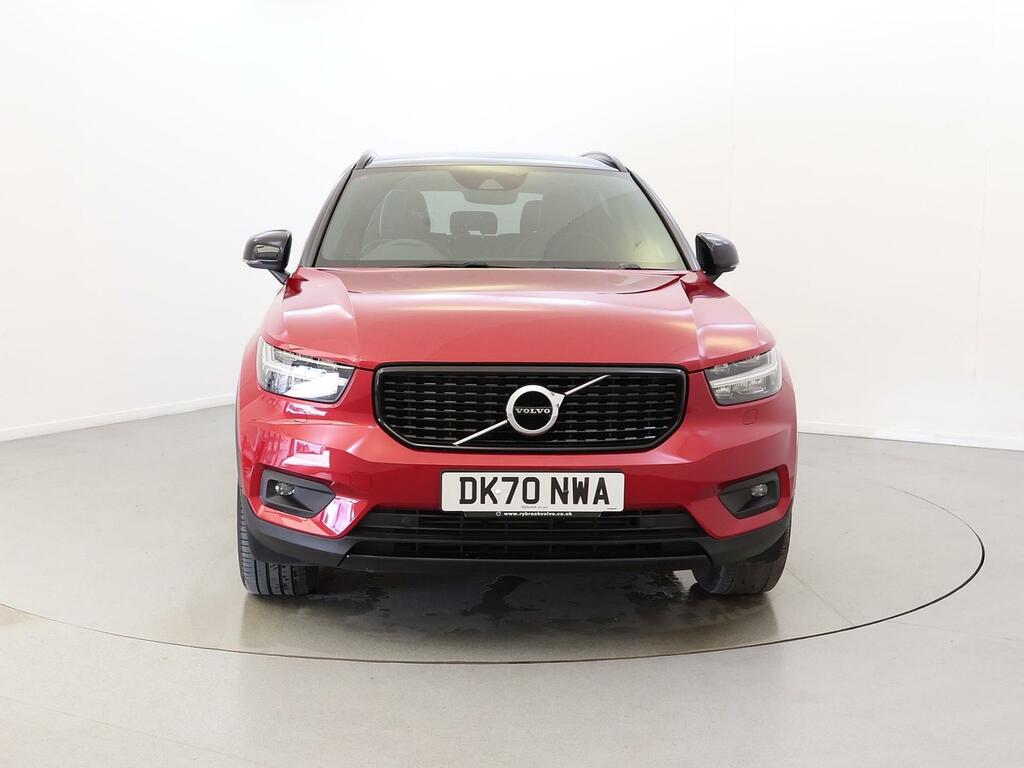 Compare Volvo XC40 1.5 T3 163 R Design Geartronic DK70NWA Red