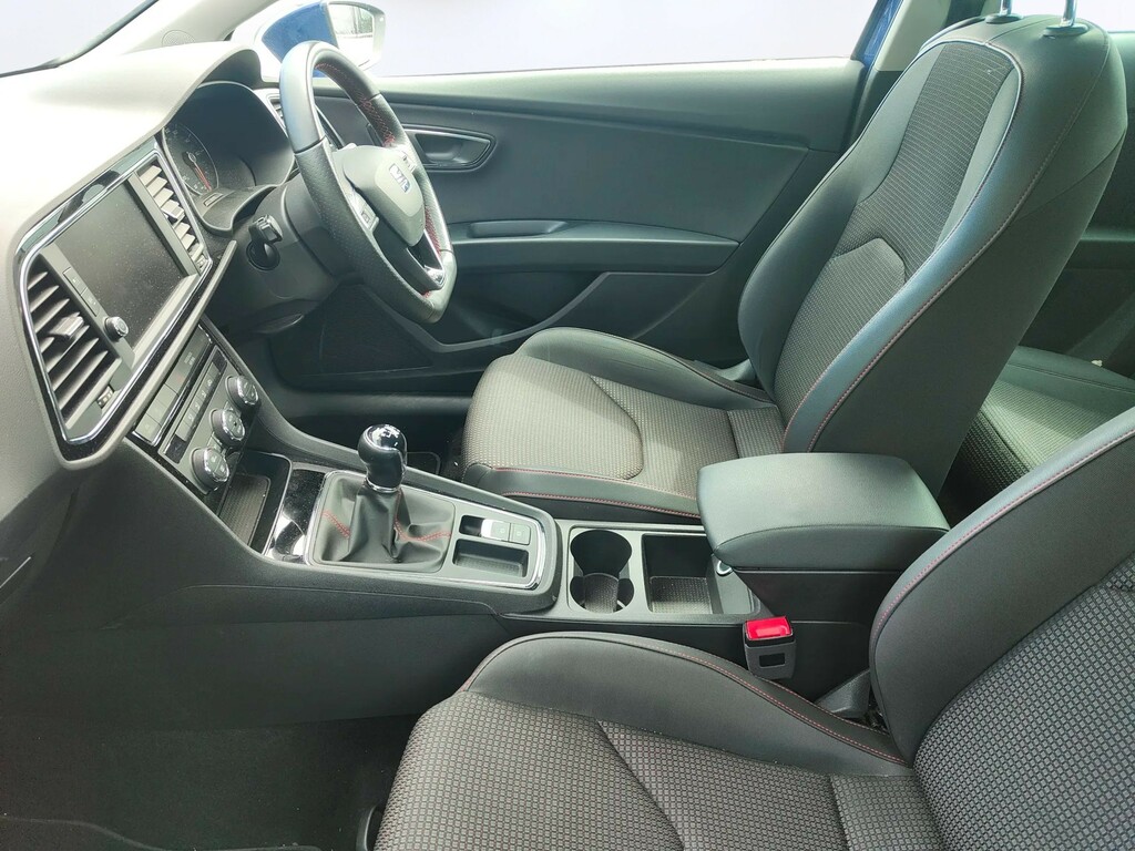 Compare Seat Leon 2.0 Tdi 184 Fr Technology YP67NBM Blue