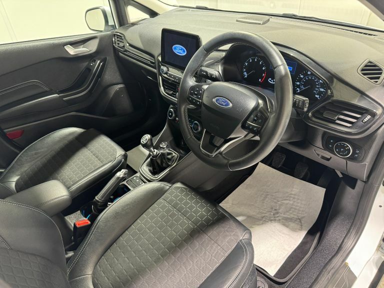 Compare Ford Fiesta 1.0 Turbo Ecoboost 140Ps 6 Spd Active X 5Drrea FG20VXV White