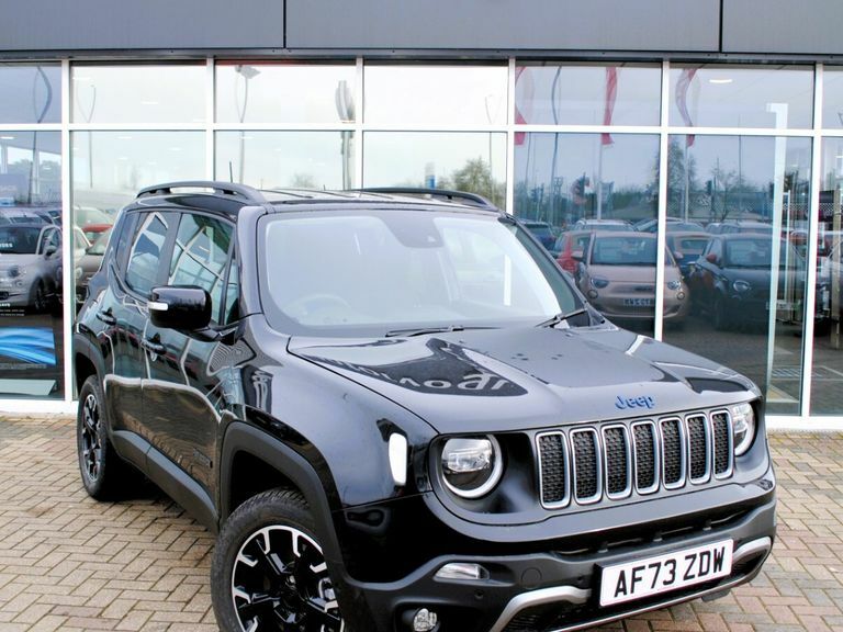 Compare Jeep Renegade 1.3 Turbo 4Xe Phev 240 Upland AF73ZDW Black