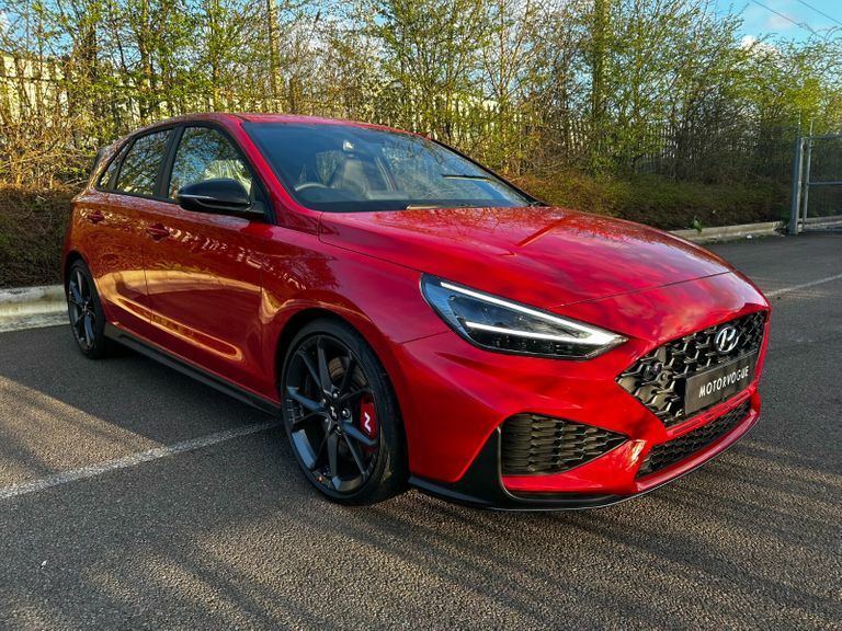 Compare Hyundai I30 2.0T Gdi N Performance Dct  Red