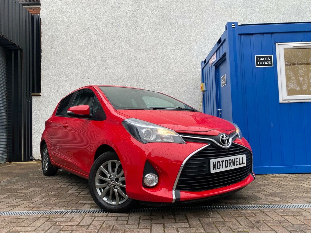 Compare Toyota Yaris 1.33 Dual Vvt-i Icon Euro 6 Safety Sense SM16NYT Red