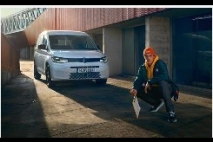 Compare Volkswagen Caddy 2.0 Tdi C20 Commerce Plus Panel Van Man YF22XDE Grey