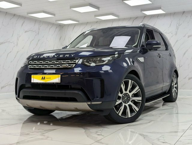 Compare Land Rover Discovery 3.0 Sdv6 Hse Luxury 302 Bhp 8Sp 7 Seat 4Wd OE19WHV Blue
