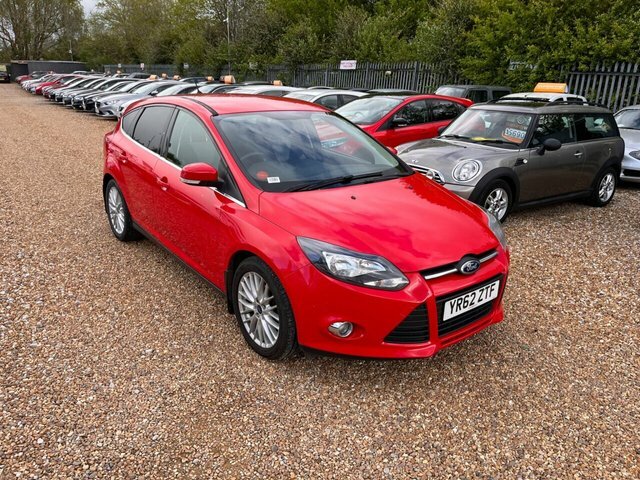 Compare Ford Focus 1.0L Zetec 124 Bhp YR62ZTF Red