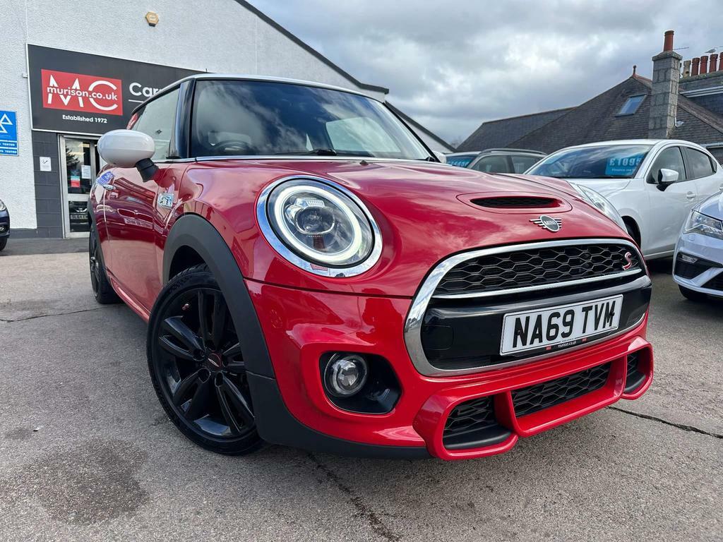 Compare Mini Hatch 2.0 Cooper S Sport Steptronic Euro 6 Ss NA69TVM Red