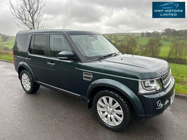 Compare Land Rover Discovery Sdv6 Commercial Xs 255 JC06JOC Green