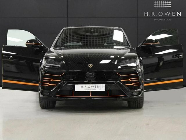 Compare Lamborghini Urus 4.0 V8 Biturbo Suv 4Wd Euro 6 650 RF69YNA Black
