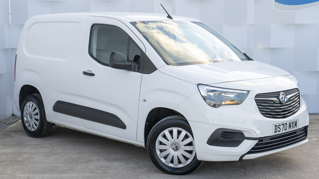 Compare Vauxhall Combo Diesel DS70MXM 