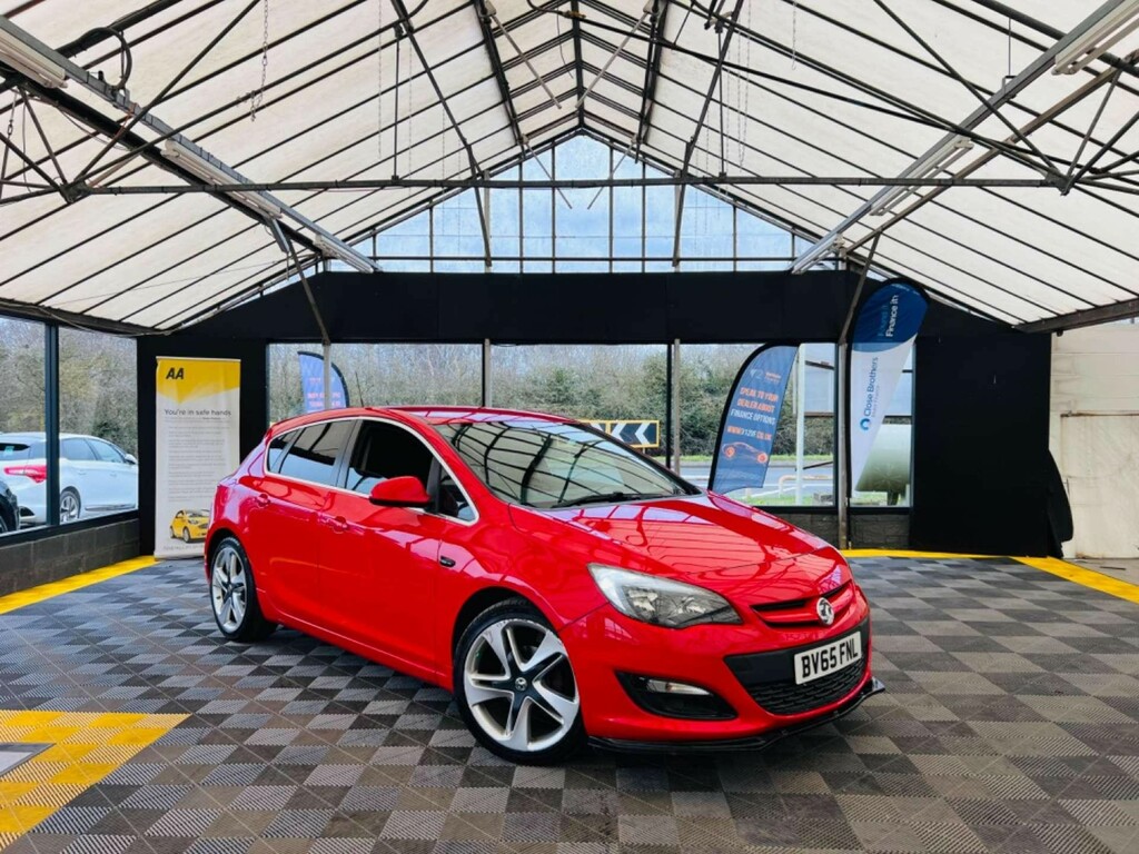 Compare Vauxhall Astra Astra Limited Edition BV65FNL Red