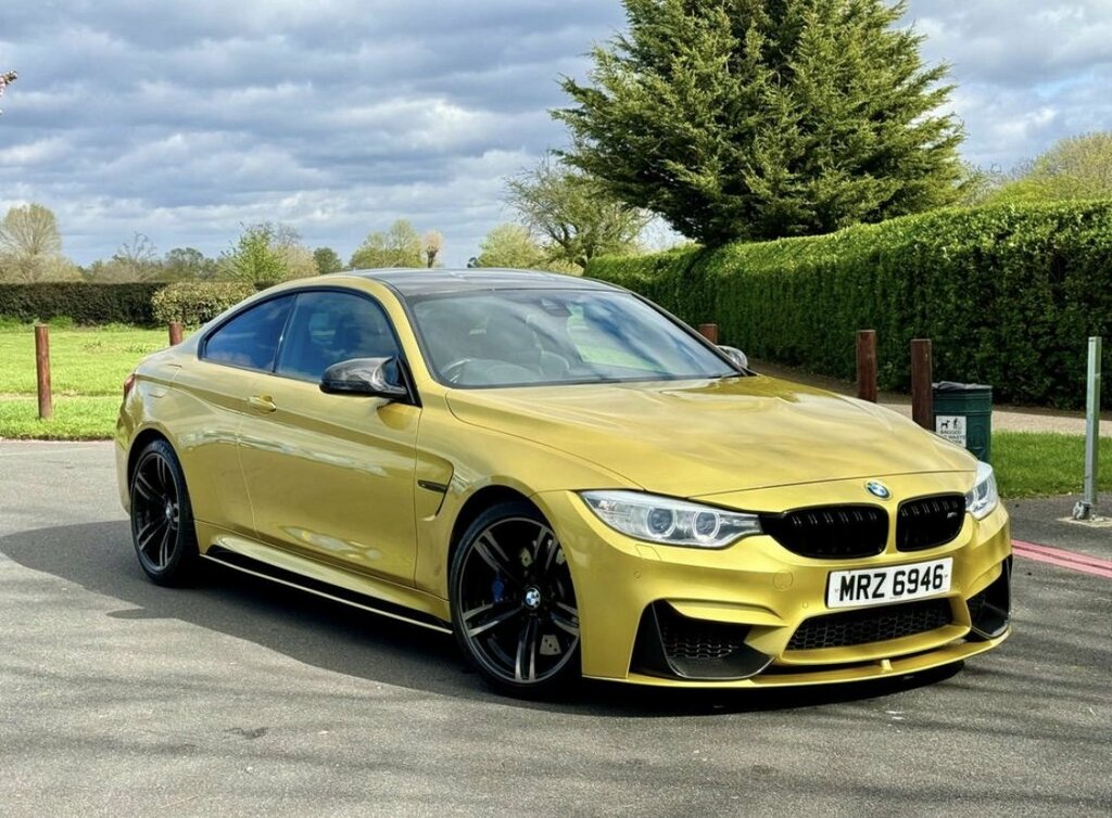 Compare BMW M4 3.0 Bmw M4 Coupe 2015 MRZ6946 Yellow