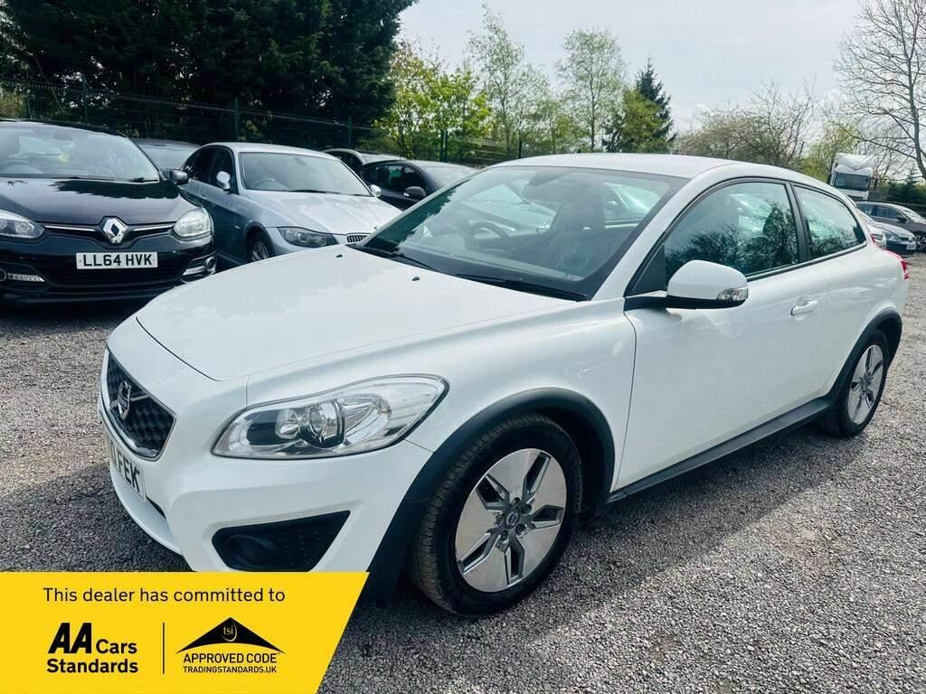 Volvo C30 Coupe 1.6D Drive S Sports Coupe Euro 4 20101 White #1