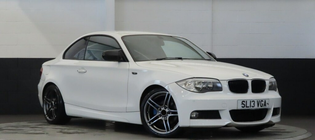 Compare BMW 1 Series Xdrive30d Se SL13VGA White