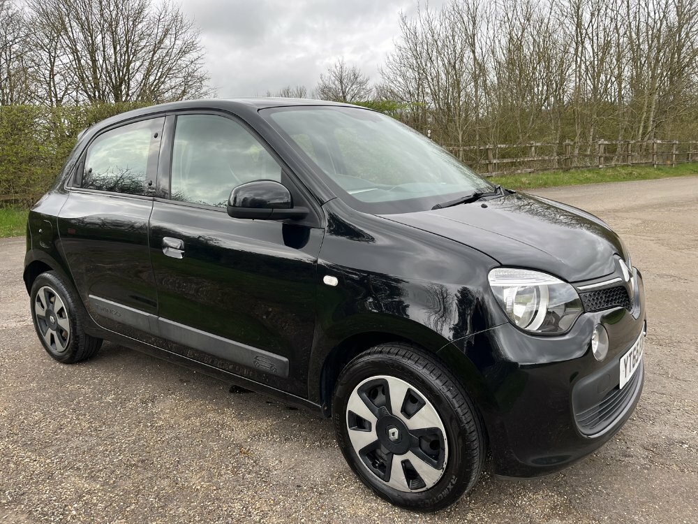 Compare Renault Twingo 1.0 Sce Play Hatchback Euro 6 7 YT65EUK Black