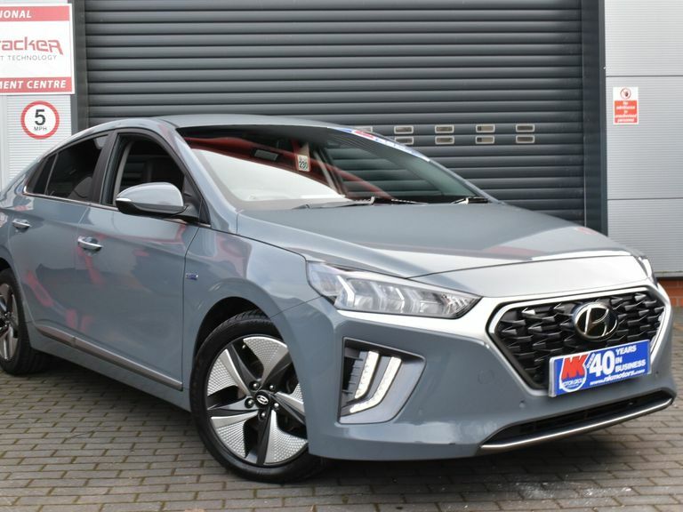 Compare Hyundai Ioniq 1.6 Gdi Hybrid Premium Se Dct EN70DVB Grey