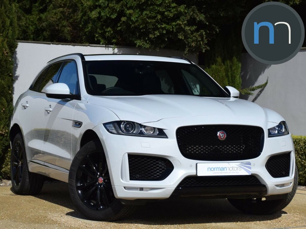 Compare Jaguar F-Pace Chequered Flag Awd RV70ZNS White