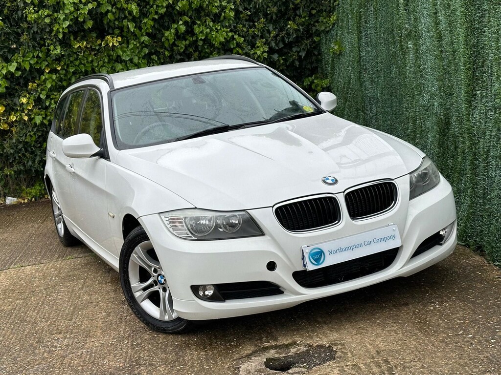 Compare BMW 3 Series 2.0 Es Touring Euro 5 Ss LR12ZXT White
