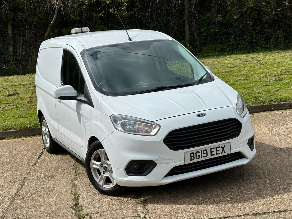 Compare Ford Transit Courier 1.5 Tdci Limited L1 Euro 6 BG19EEX White