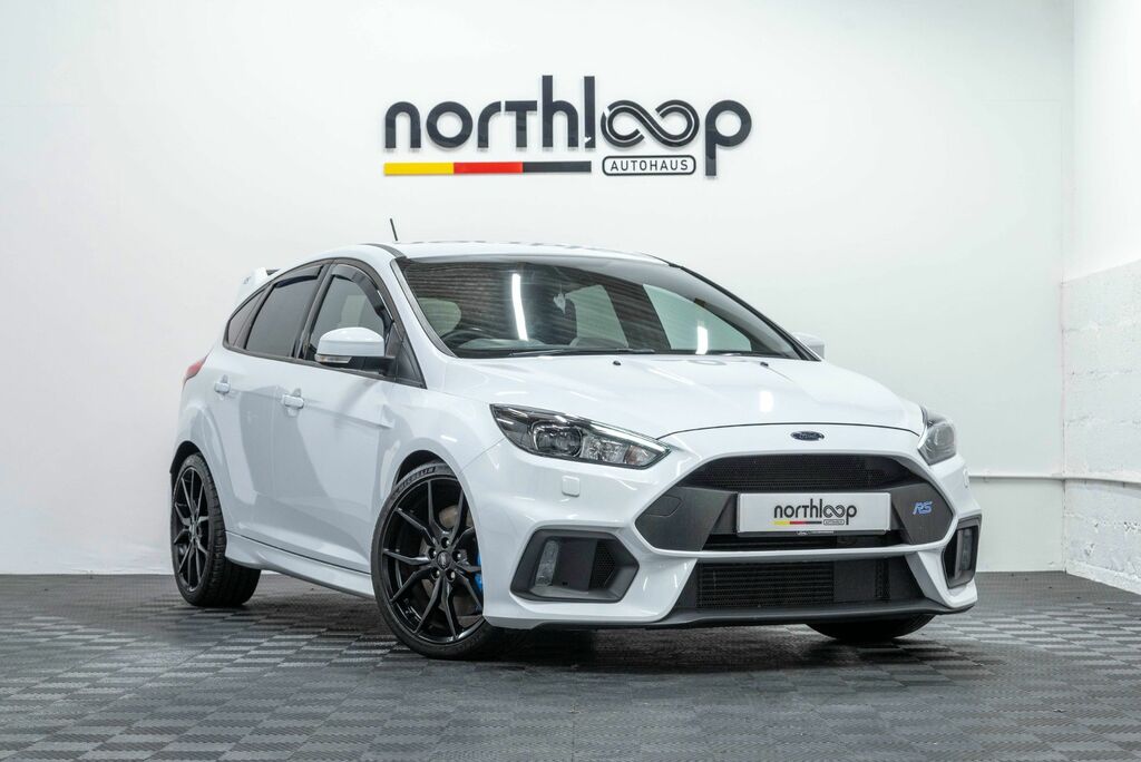 Compare Ford Focus Rs HK67LAA White