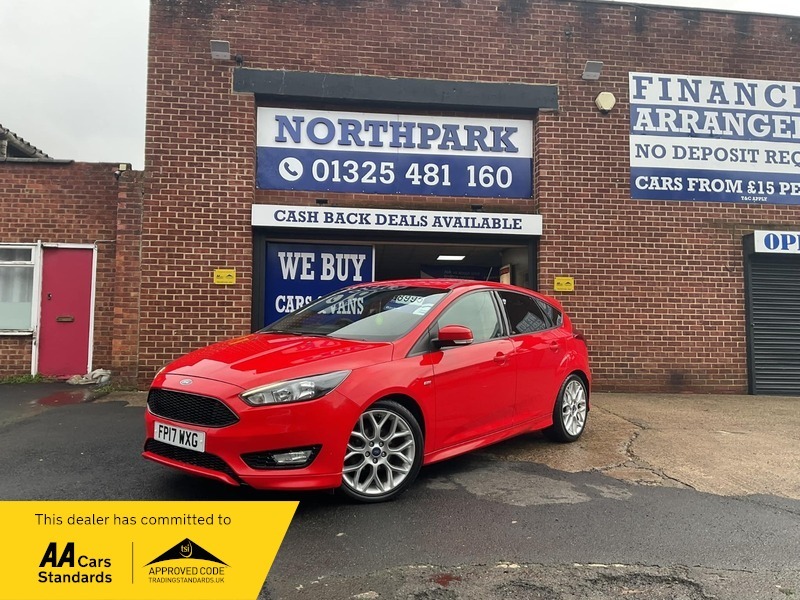 Compare Ford Focus St-line FP17WXG Red